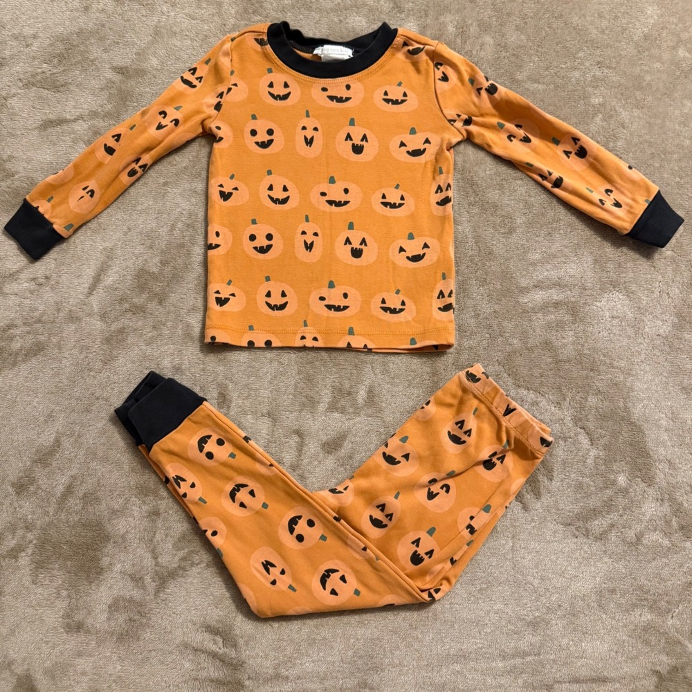 Pottery Barn Kids 3T Halloween Pumpkin Organic Cotton Pajama Set Orange Black